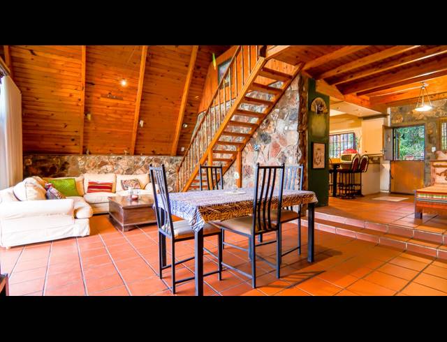 6 BEDROOM LODGE FOR SALE IN SCHURVEBERG AH